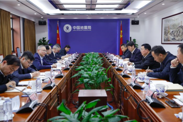 王昆会见云南省人民政府副省长郭大进一行